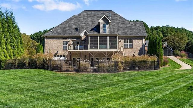 6038 & 0 Old Orchard Road, Kernersville, NC 27284