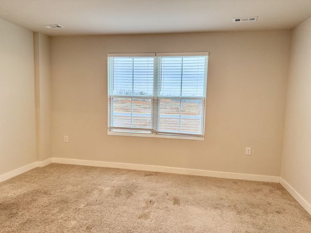 1832 Goldsberry St, Columbia, TN 38401