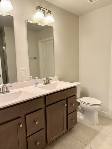 1832 Goldsberry St, Columbia, TN 38401