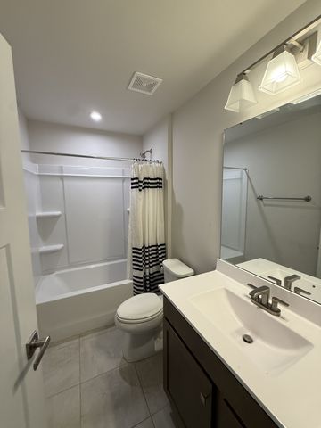 1832 Goldsberry St, Columbia, TN 38401