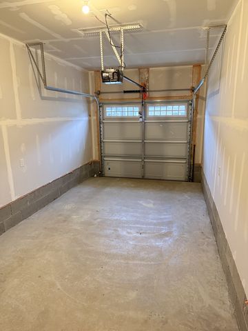 1832 Goldsberry St, Columbia, TN 38401