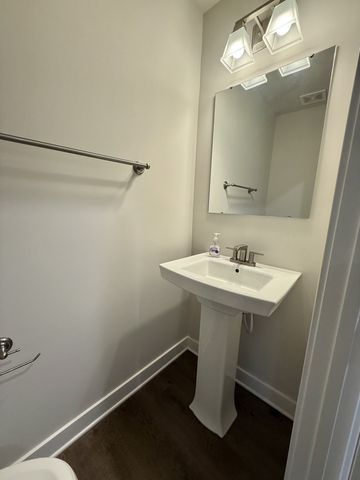 1832 Goldsberry St, Columbia, TN 38401