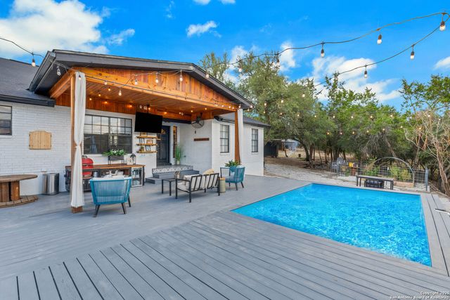 2665 Casey Road, Bulverde, TX 78163