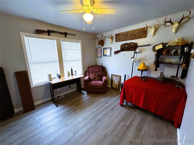 1134 S Russell Street, Skiatook, OK 74070