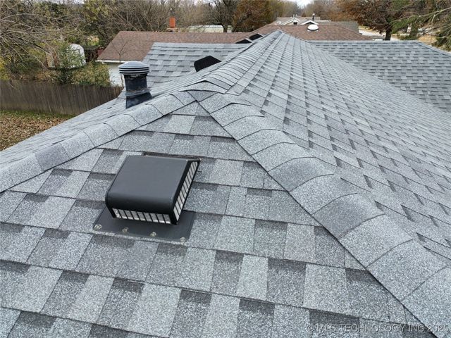 1134 S Russell Street, Skiatook, OK 74070