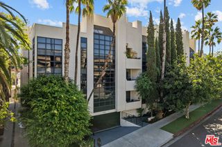 11636 Montana Avenue 107, Los Angeles, CA 90049