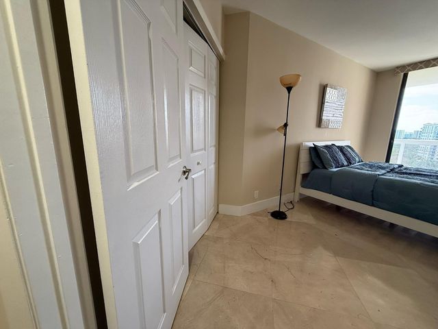 20185 E Country Club Drive 1202, Aventura, FL 33180