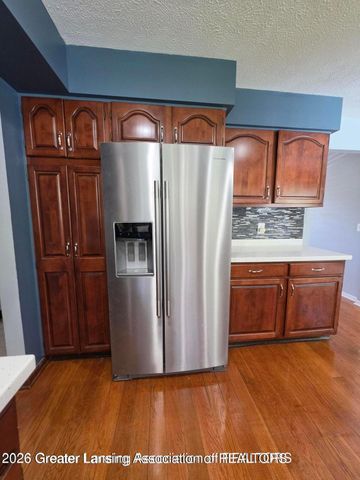 301 Windy Rush Lane, Dewitt, MI 48820
