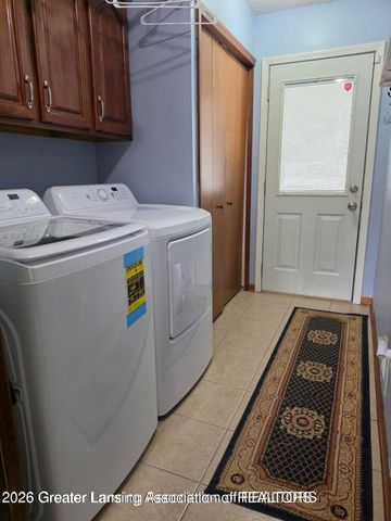 301 Windy Rush Lane, Dewitt, MI 48820