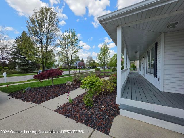 301 Windy Rush Lane, Dewitt, MI 48820