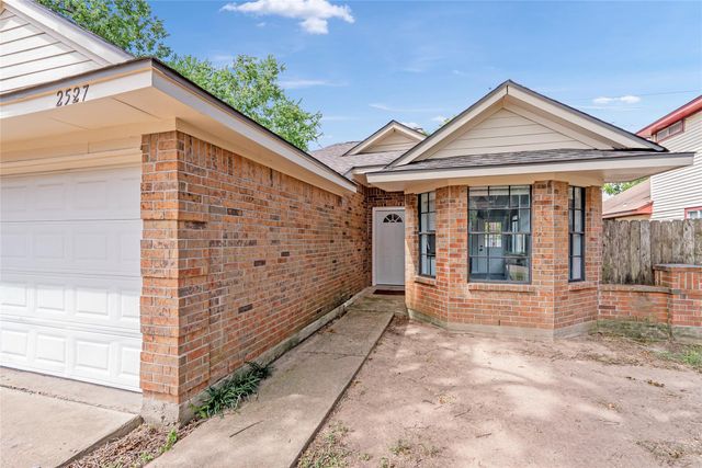 2527 Silver Trumpet Drive, Katy, TX 77449