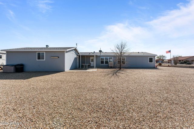 21150 W OBSIDIAN Drive, Congress, AZ 85332