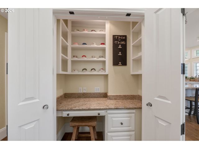 3849 COLE Rd, Oakland, OR 97462