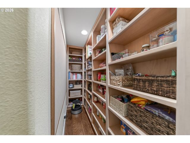 3849 COLE Rd, Oakland, OR 97462