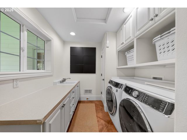 3849 COLE Rd, Oakland, OR 97462