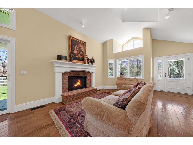 3849 COLE Rd, Oakland, OR 97462