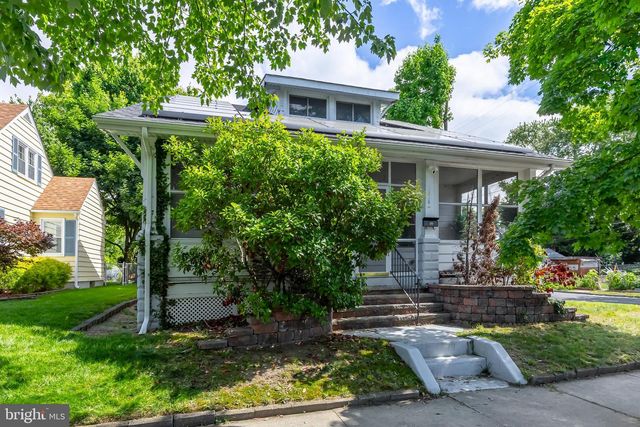 221 HAMPTON ST, Bridgeton, NJ 08302