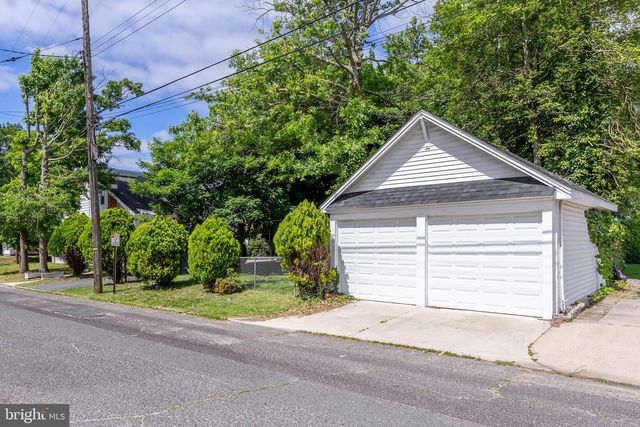 221 HAMPTON ST, Bridgeton, NJ 08302