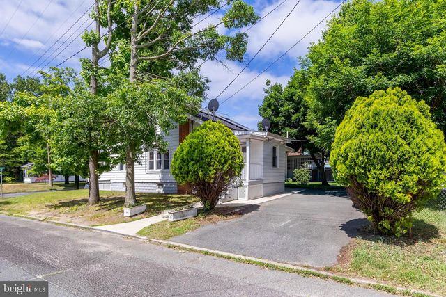 221 HAMPTON ST, Bridgeton, NJ 08302