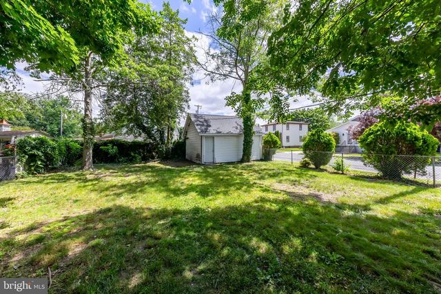 221 HAMPTON ST, Bridgeton, NJ 08302