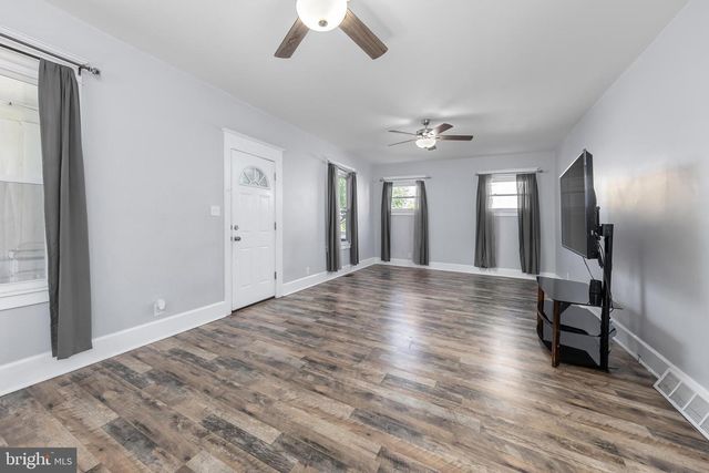221 HAMPTON ST, Bridgeton, NJ 08302