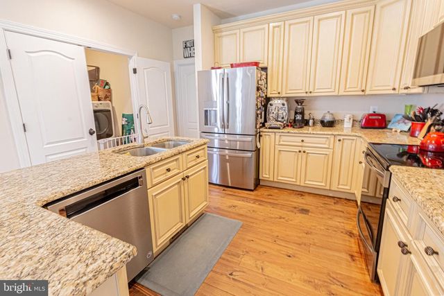 269 LAKE CAROLINE DR, Ruther Glen, VA 22546