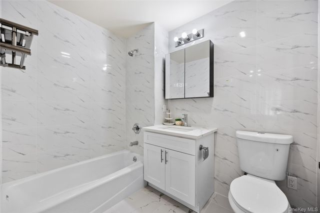 141-15 Cherry Avenue 3C, Flushing, NY 11355