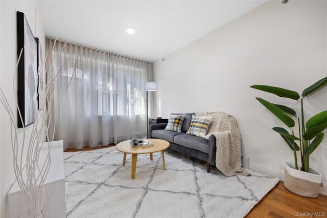 141-15 Cherry Avenue 3C, Flushing, NY 11355