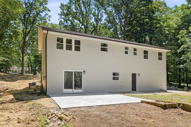 6 Vanessa Lane, Staatsburg, NY 12580