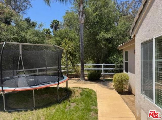 1808 Fallbrook Oaks Court, Fallbrook, CA 92028