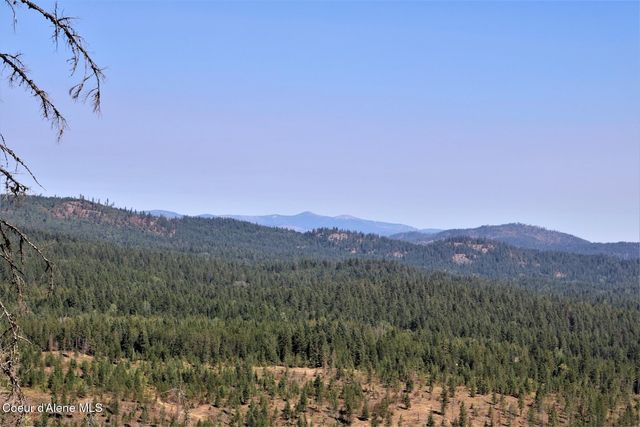700 Outlook Dr, Cocolalla, ID 83813