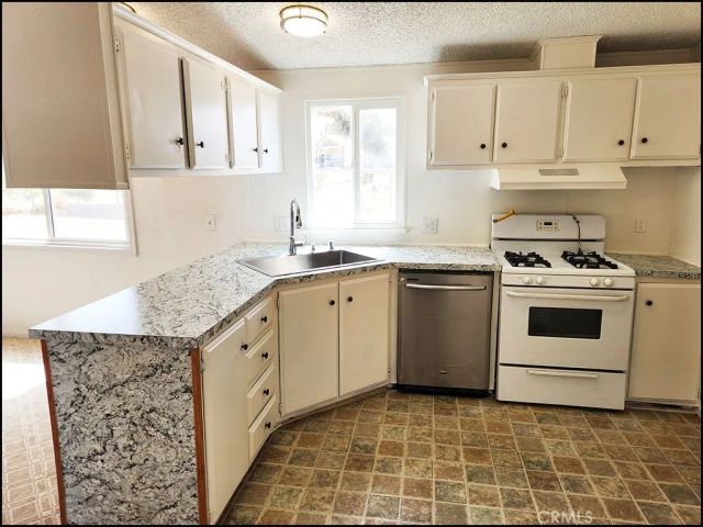 12232 Sheep Creek, Phelan, CA 92371