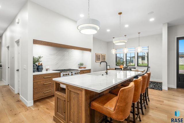 2100 N Marlowe Ave Avenue, Sioux Falls, SD 57110