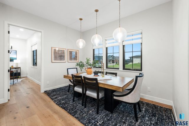 2100 N Marlowe Ave Avenue, Sioux Falls, SD 57110