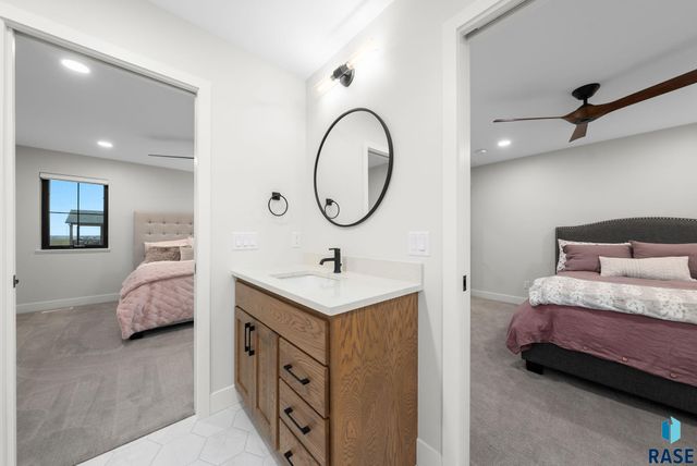 2100 N Marlowe Ave Avenue, Sioux Falls, SD 57110