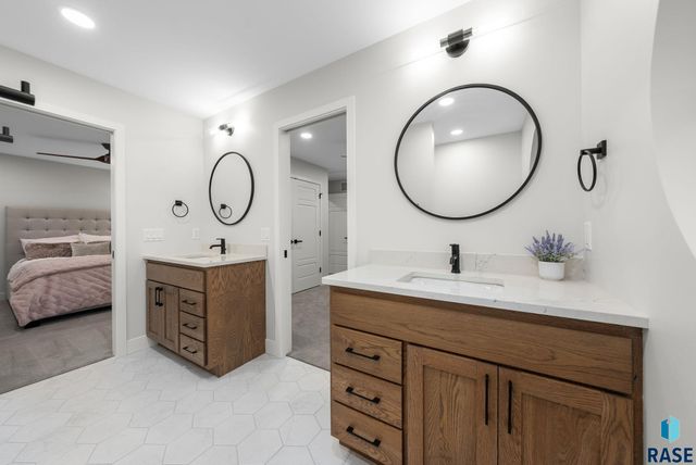 2100 N Marlowe Ave Avenue, Sioux Falls, SD 57110