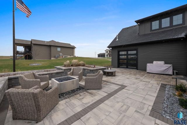 2100 N Marlowe Ave Avenue, Sioux Falls, SD 57110