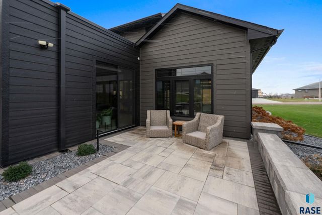 2100 N Marlowe Ave Avenue, Sioux Falls, SD 57110