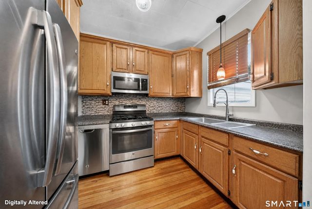 463 Washington Avenue, West Haven, CT 06516