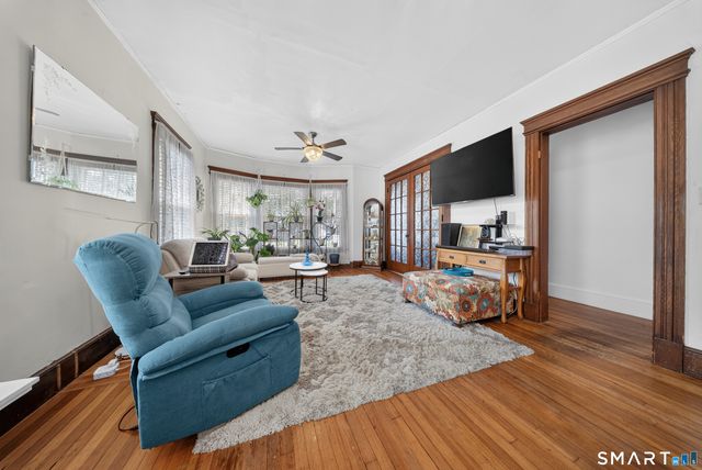 463 Washington Avenue, West Haven, CT 06516