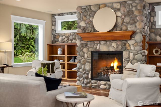 12615 Kallgren Road NE, Bainbridge Island, WA 98110