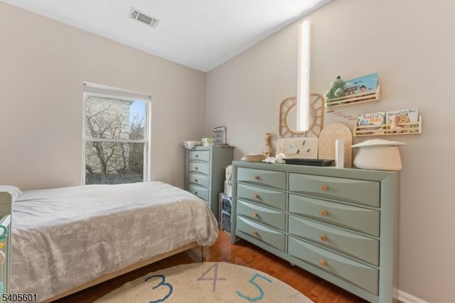 511 Brittany Dr, Wayne Twp., NJ 07470