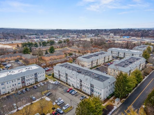 511 Brittany Dr, Wayne Twp., NJ 07470