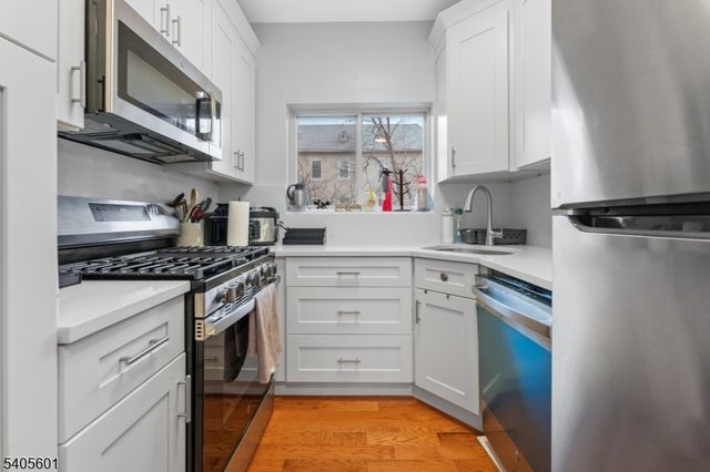 511 Brittany Dr, Wayne Twp., NJ 07470