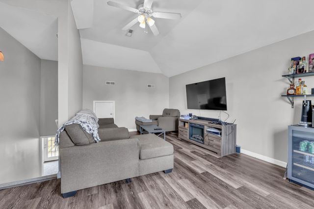 2904 CORE DRIVE, Clarksville, TN 37040