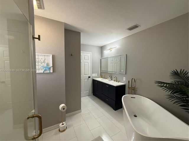 389 NE Surfside Avenue, Port St. Lucie, Port St Lucie, FL 34983