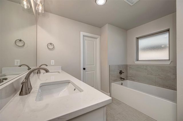 1916 Meadow Brook Road, Yukon, OK 73099