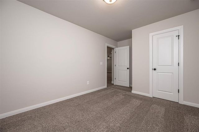 1916 Meadow Brook Road, Yukon, OK 73099