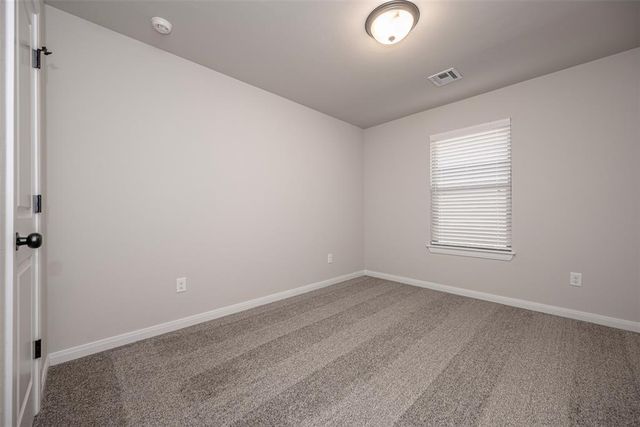 1916 Meadow Brook Road, Yukon, OK 73099