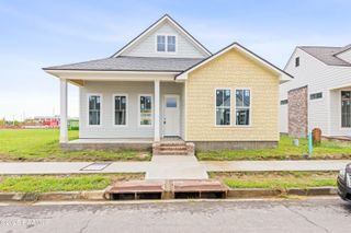 109 Hedgemoore Court, Youngsville, LA 70592